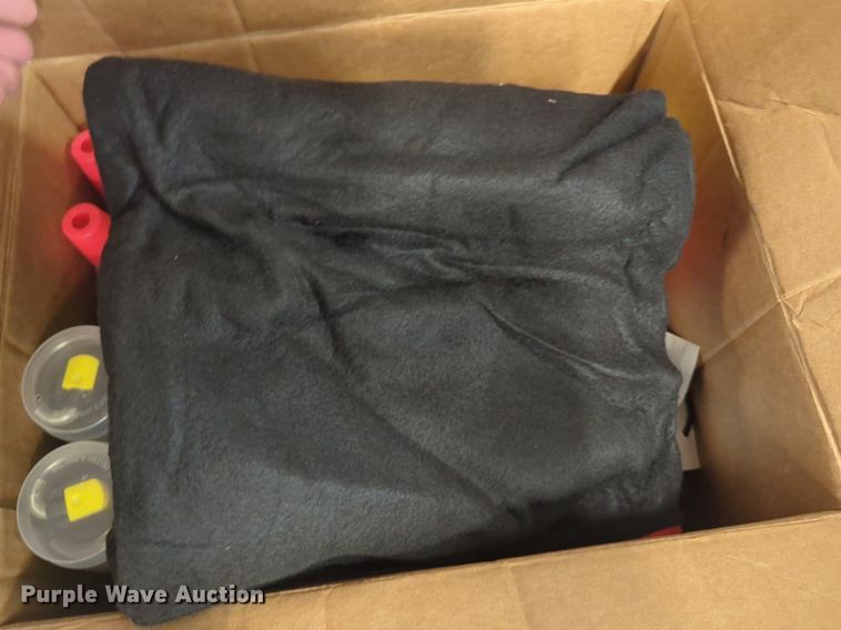 image for item NW9733 Safety and roadside gear