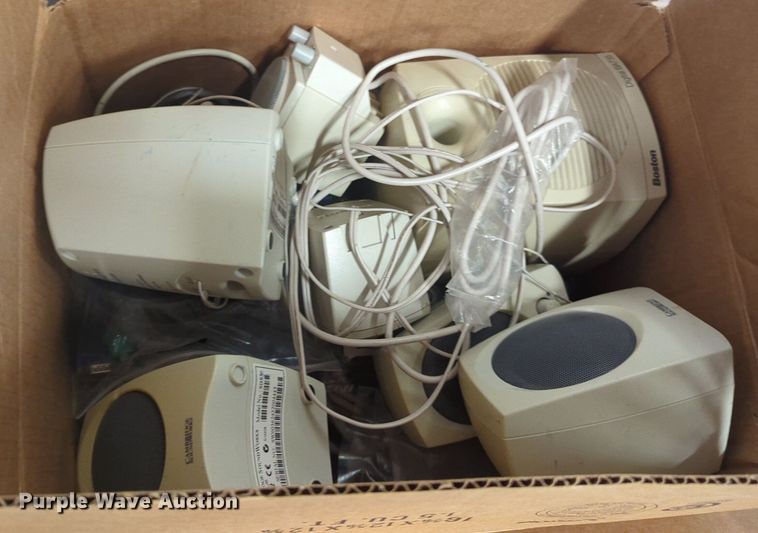 image for item NW9733 Safety and roadside gear