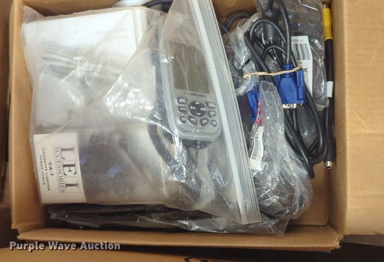 image for item NW9733 Safety and roadside gear