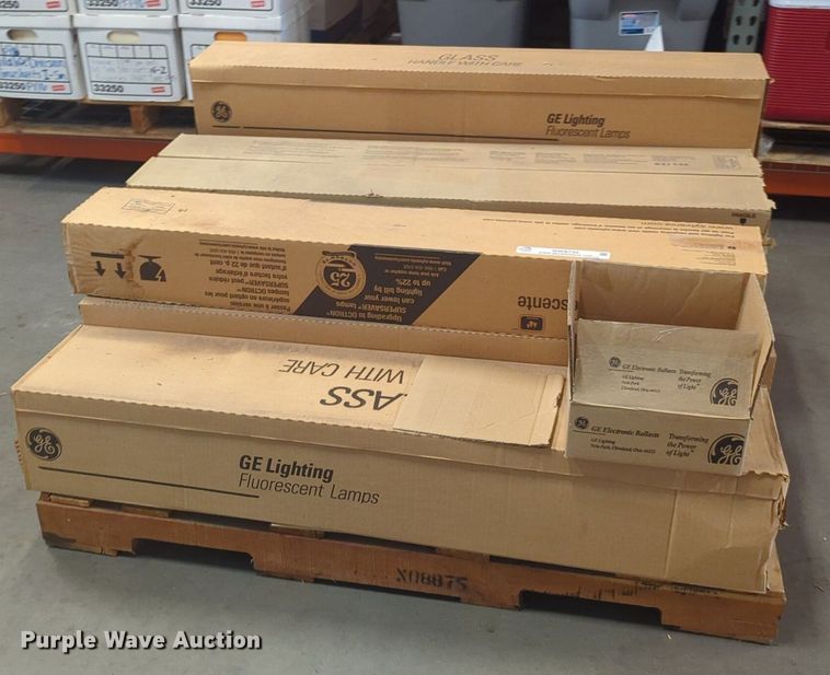 image for item NW9735 Fluorescent light bulbs 