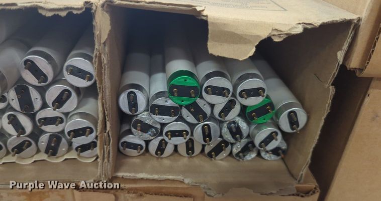 image for item NW9735 Fluorescent light bulbs 