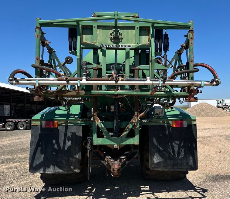 image for item DG4472 2006 International 7600 applicator truck