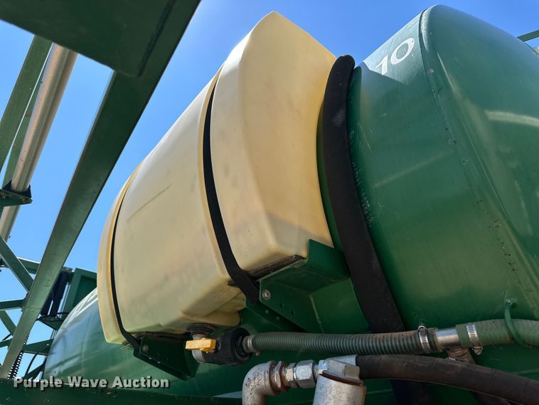 image for item DG4472 2006 International 7600 applicator truck