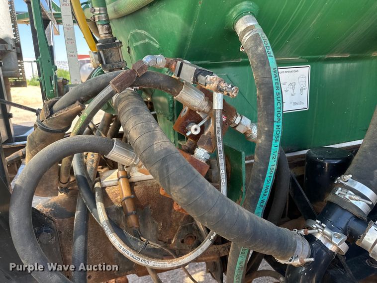 image for item DG4472 2006 International 7600 applicator truck