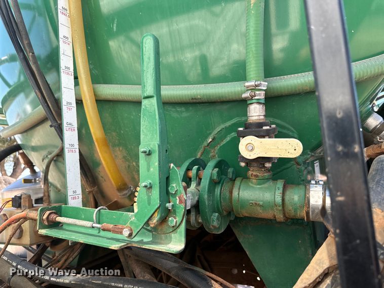 image for item DG4472 2006 International 7600 applicator truck