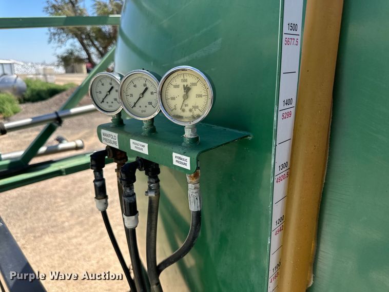 image for item DG4472 2006 International 7600 applicator truck