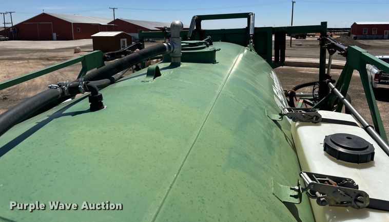 image for item DG4472 2006 International 7600 applicator truck