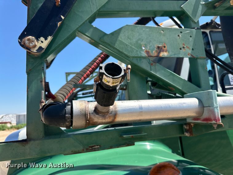 image for item DG4472 2006 International 7600 applicator truck