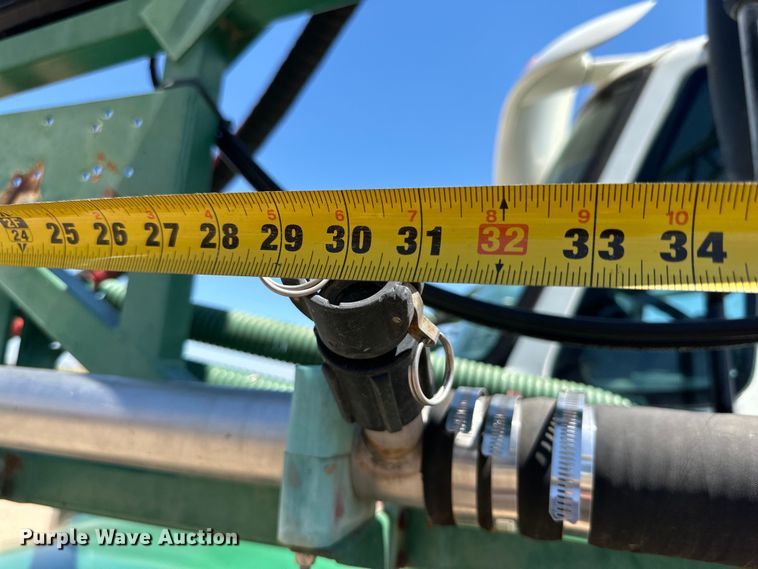 image for item DG4472 2006 International 7600 applicator truck