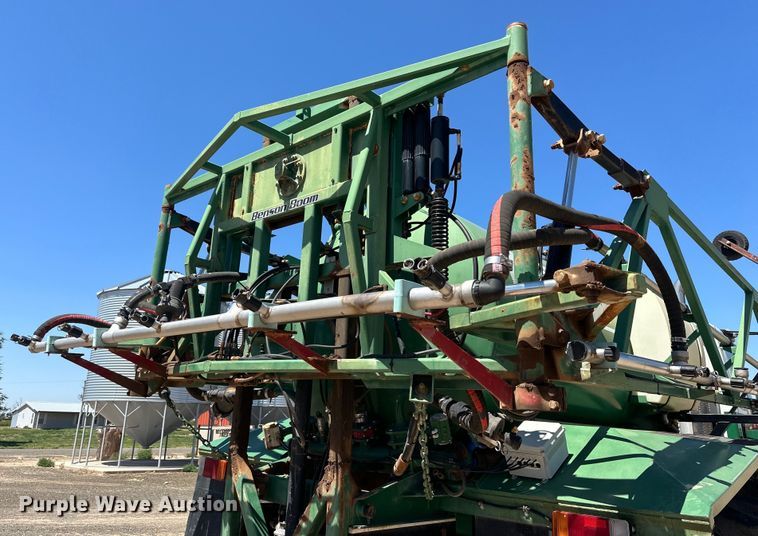 image for item DG4472 2006 International 7600 applicator truck