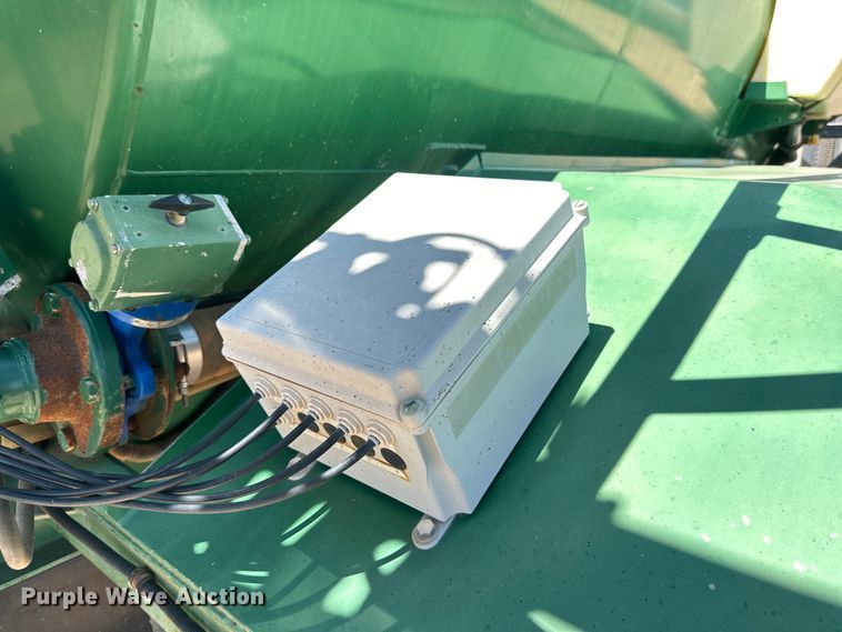 image for item DG4472 2006 International 7600 applicator truck