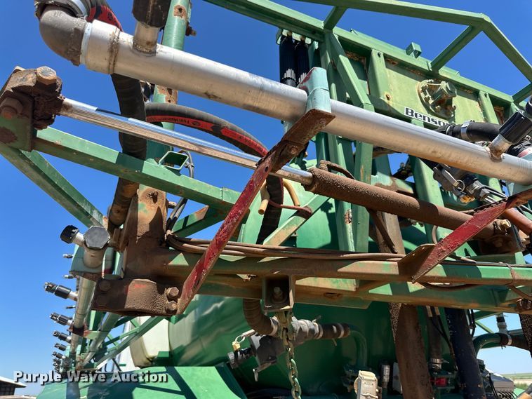 image for item DG4472 2006 International 7600 applicator truck