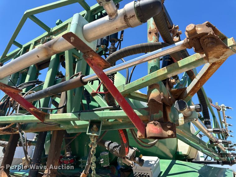 image for item DG4472 2006 International 7600 applicator truck