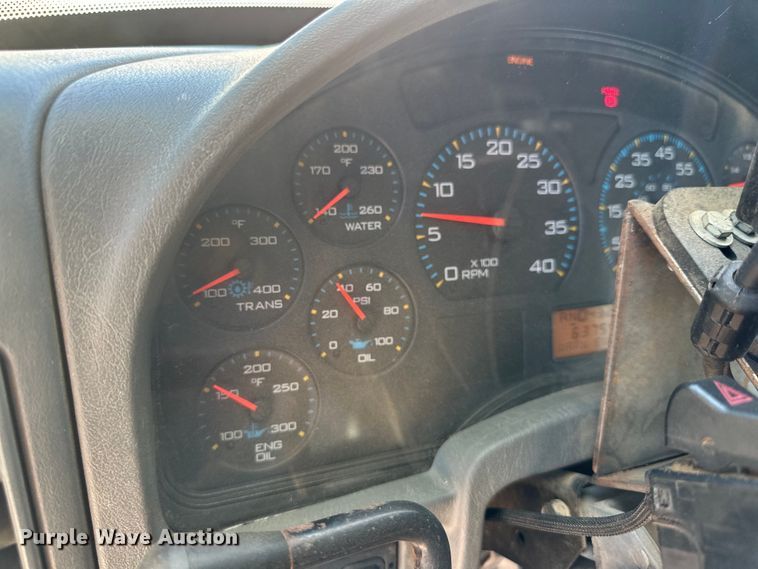 image for item DG4472 2006 International 7600 applicator truck