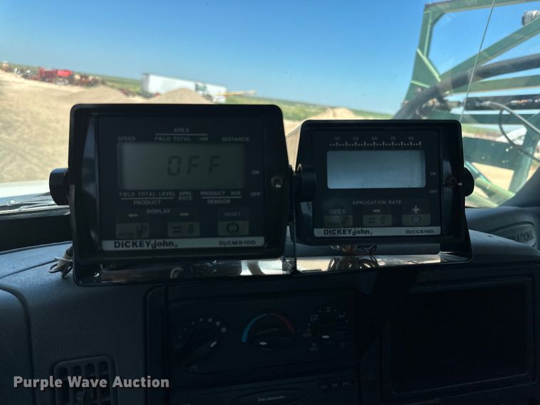 image for item DG4472 2006 International 7600 applicator truck