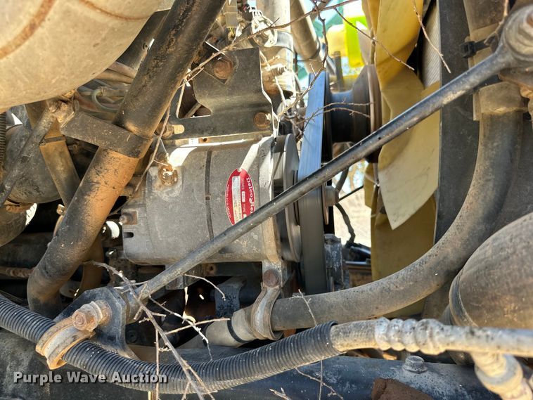 image for item DG4472 2006 International 7600 applicator truck