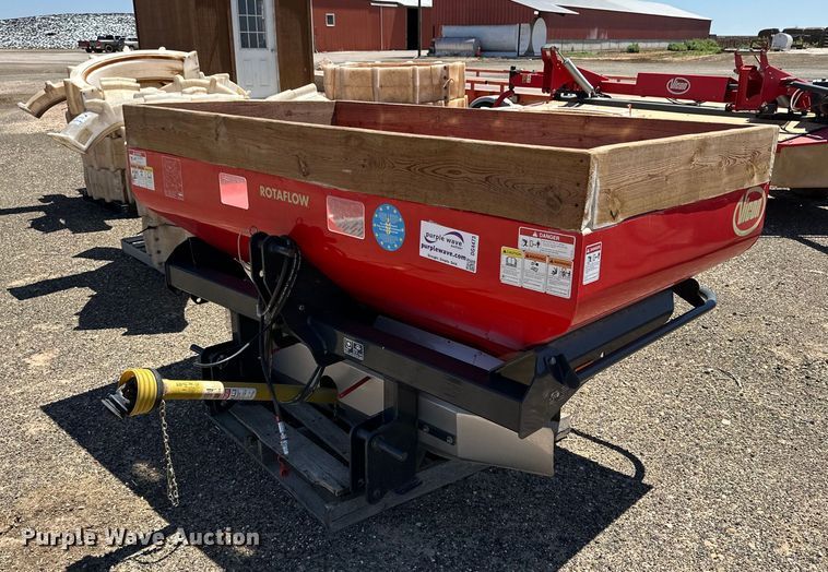 image for item DG4473 2015 Vicon RO-M spreader