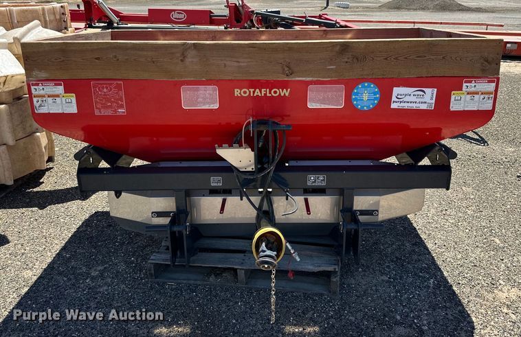 image for item DG4473 2015 Vicon RO-M spreader