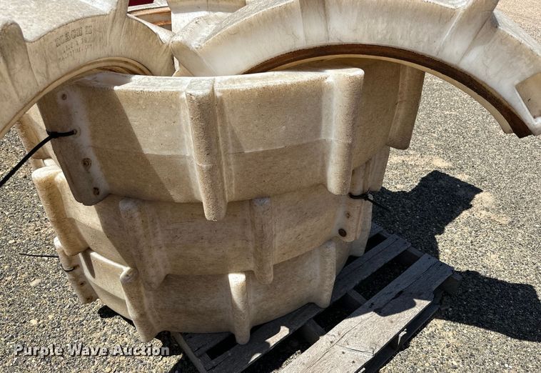 image for item DG4475 (19) sprinkler tires