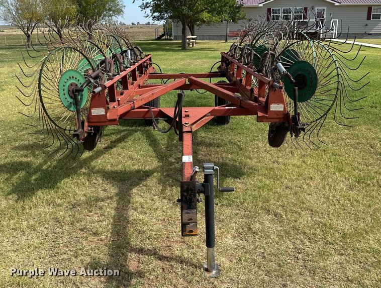 image for item DK6731 Hesston 3981 hay rake