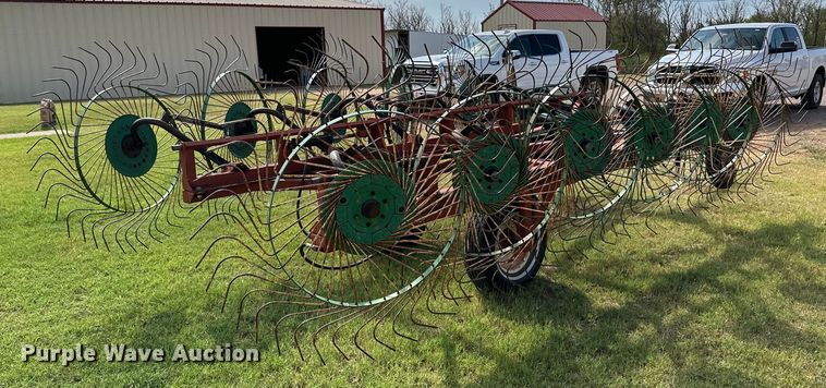 image for item DK6731 Hesston 3981 hay rake