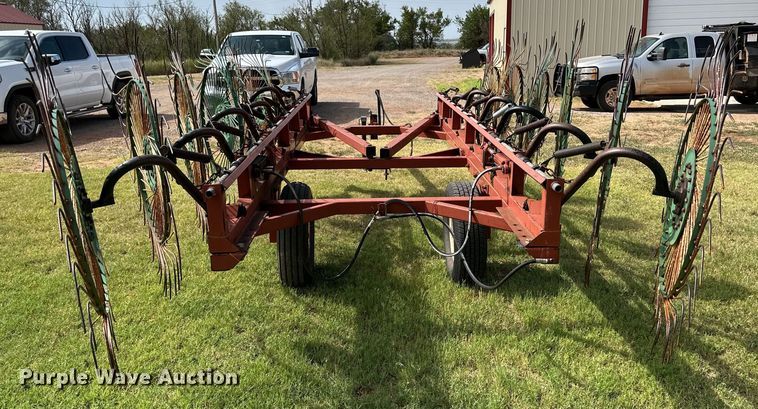 image for item DK6731 Hesston 3981 hay rake