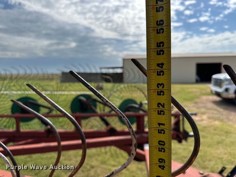 image for item DK6731 Hesston 3981 hay rake