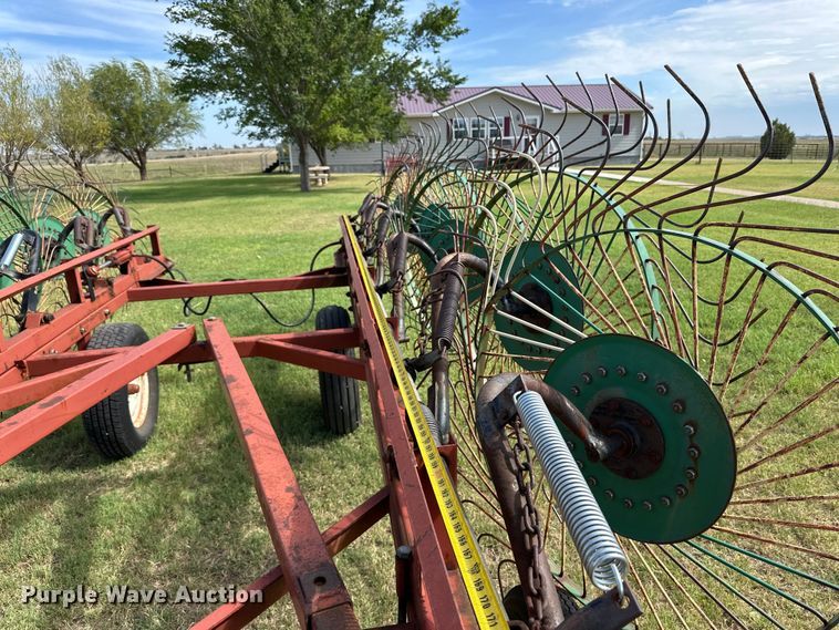 image for item DK6731 Hesston 3981 hay rake