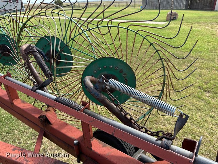 image for item DK6731 Hesston 3981 hay rake