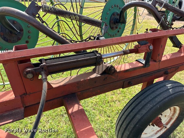image for item DK6731 Hesston 3981 hay rake