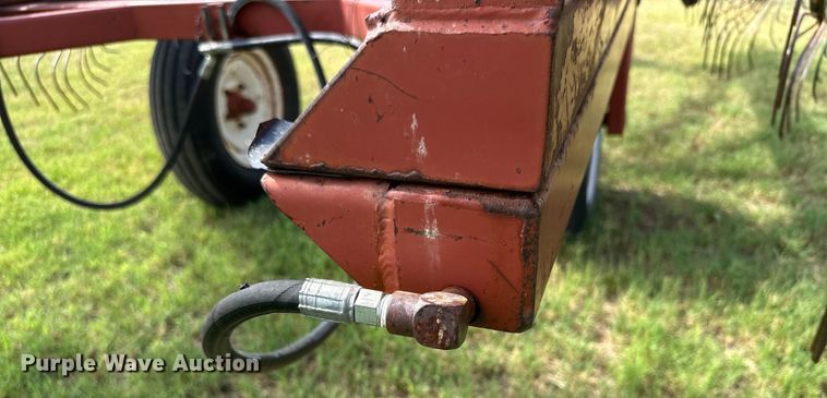 image for item DK6731 Hesston 3981 hay rake