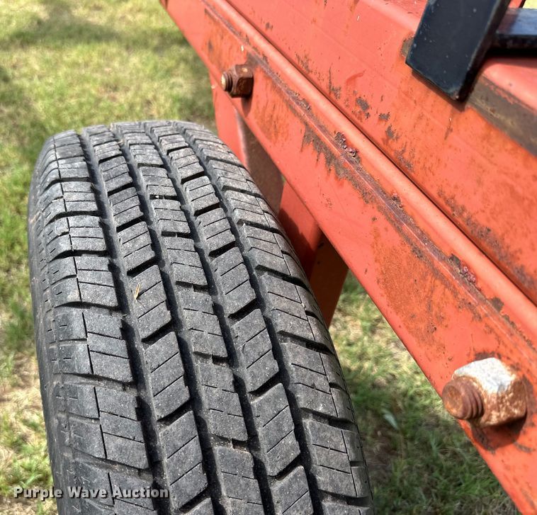 image for item DK6731 Hesston 3981 hay rake