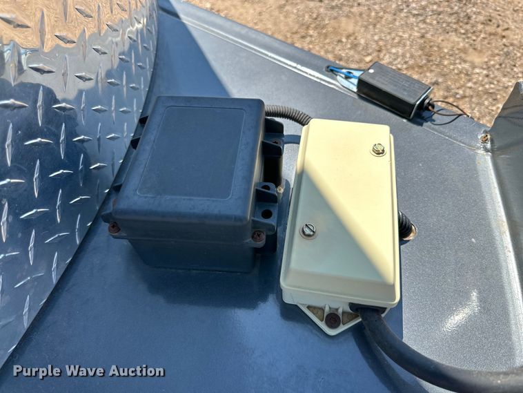 image for item DK6739 2020 CM CMS6630 livestock trailer