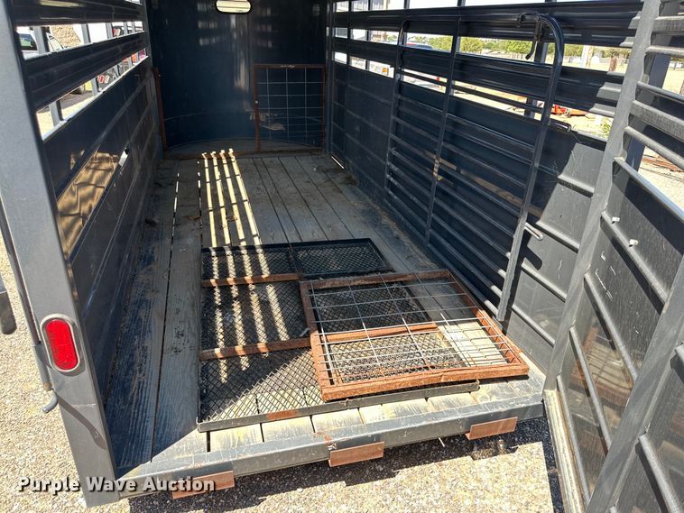 image for item DK6739 2020 CM CMS6630 livestock trailer