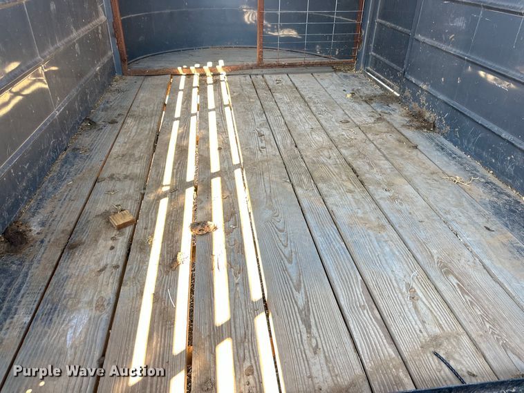 image for item DK6739 2020 CM CMS6630 livestock trailer