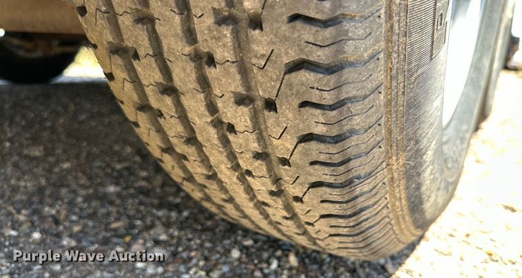 image for item DK6739 2020 CM CMS6630 livestock trailer