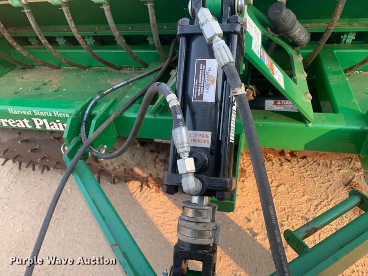 image for item DM1753 2017 Great Plains NTS2509 no-till seeder