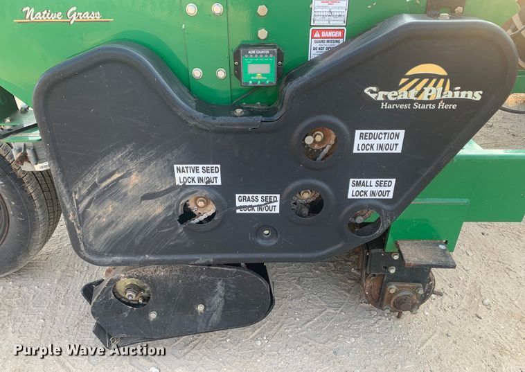 image for item DM1753 2017 Great Plains NTS2509 no-till seeder