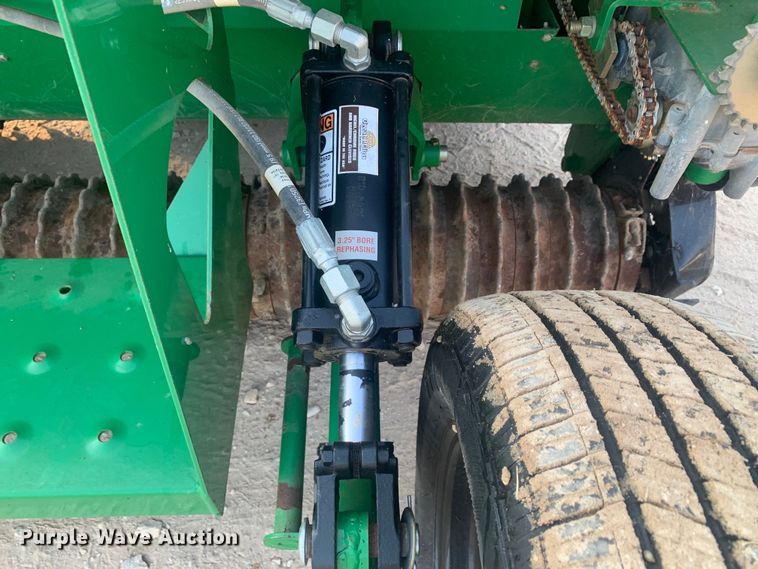 image for item DM1753 2017 Great Plains NTS2509 no-till seeder