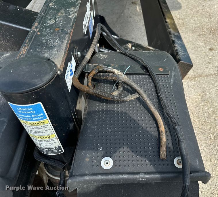 image for item DQ6718 2021 John Deere HD40R hinged draper head