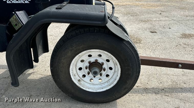 image for item DQ6718 2021 John Deere HD40R hinged draper head