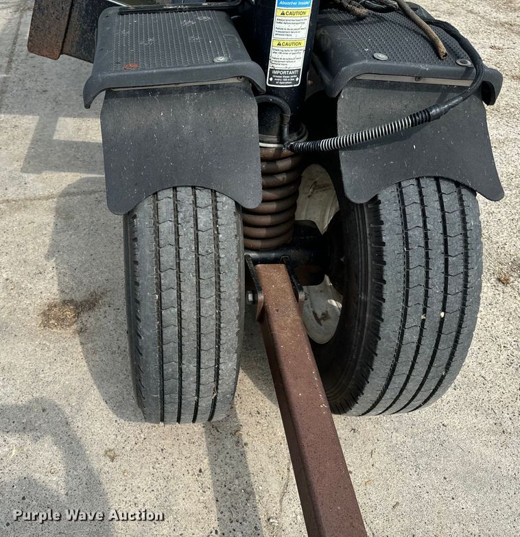 image for item DQ6718 2021 John Deere HD40R hinged draper head