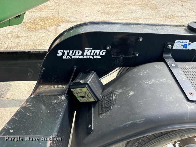 image for item DQ6718 2021 John Deere HD40R hinged draper head