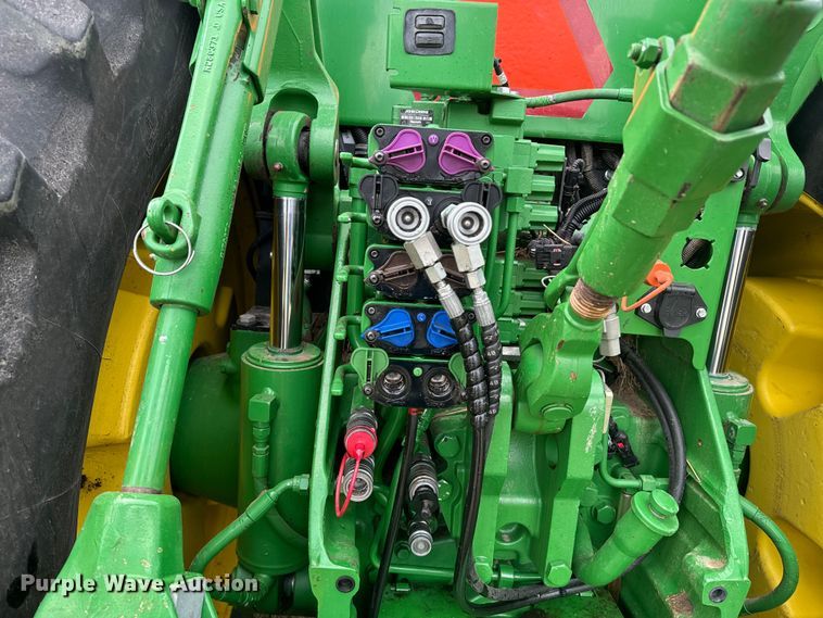 image for item DQ6953 2015 John Deere 8320R MFWD tractor