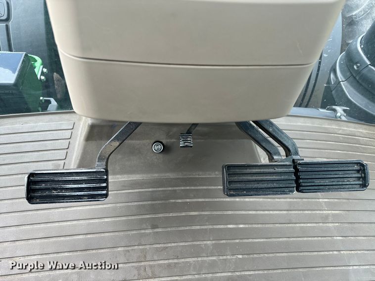 image for item DQ6953 2015 John Deere 8320R MFWD tractor