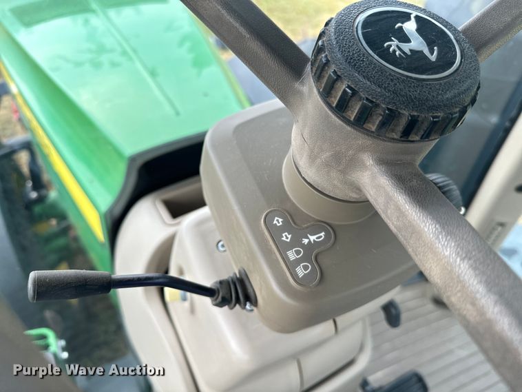 image for item DQ6953 2015 John Deere 8320R MFWD tractor