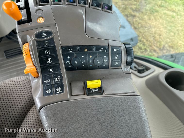 image for item DQ6953 2015 John Deere 8320R MFWD tractor