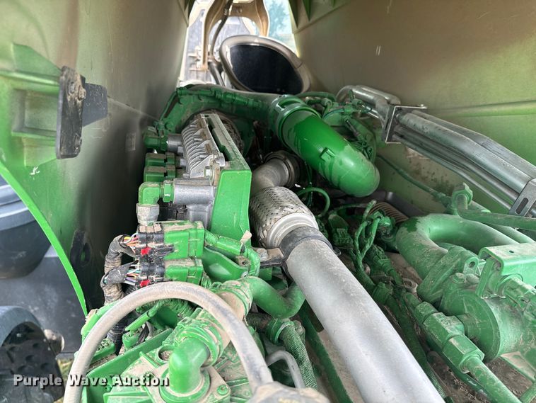 image for item DQ6953 2015 John Deere 8320R MFWD tractor