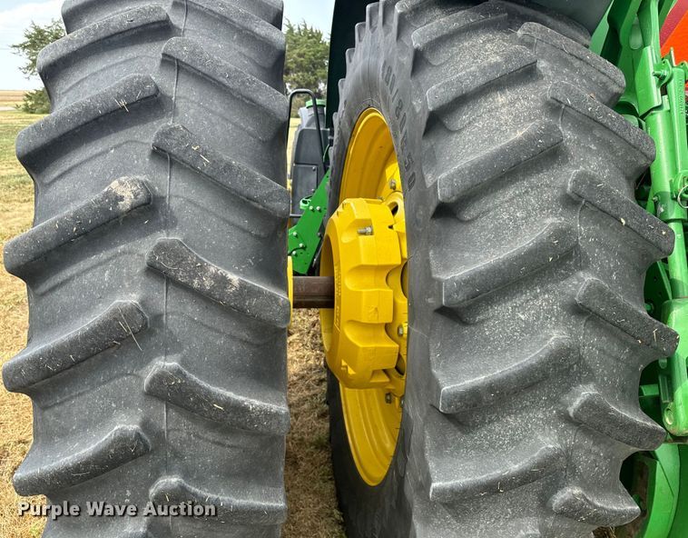 image for item DQ6953 2015 John Deere 8320R MFWD tractor