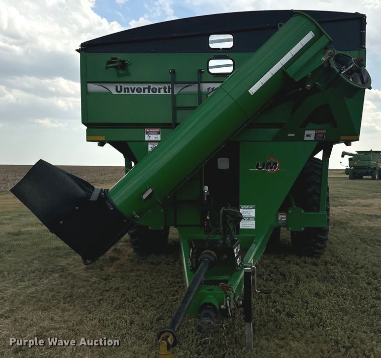 image for item DQ6954 Unverferth 1115 grain cart
